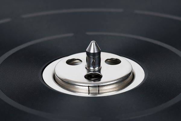 Makro Produktfotografie eines Thorens 124 DD Plattentellers