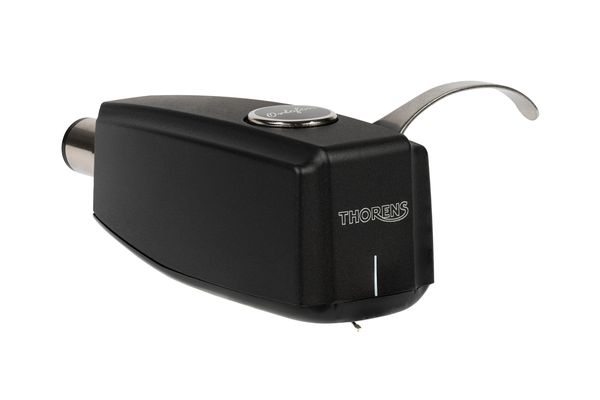 Eine Focus Stacking Produktfotografie eines Thorens Tonabnehmer Plattenspieler Nadel von Ortofon