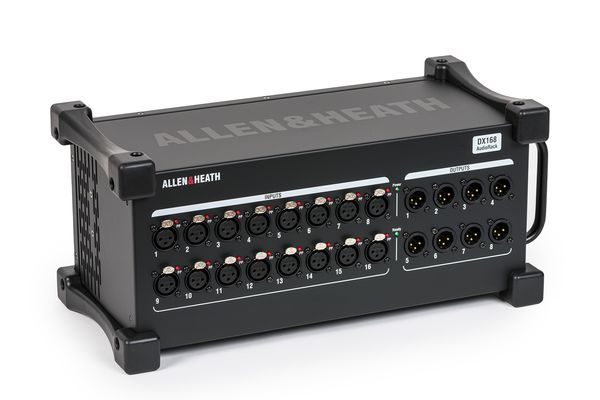 Produktfotografie eines Allen and Heath Stagerack freigestellt auf weißem Hintergrund mit natürlichem Schatten