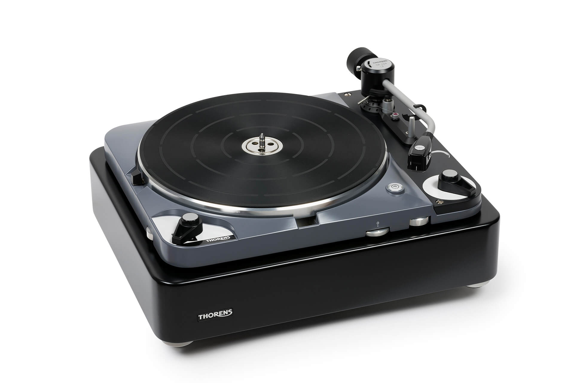 Produktfotografie eines TD 124 DD Schallplattenspieler von Thorens freigestellt auf weißem Hintergrund mit natürlichem Schatten
